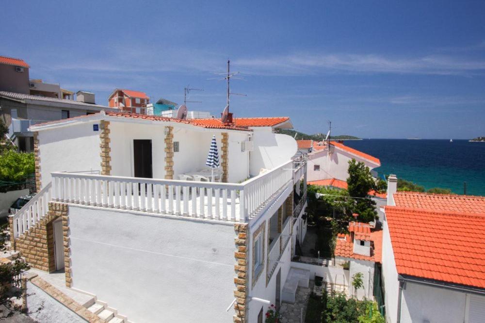 Apartment Jole Ražanj Екстериор снимка