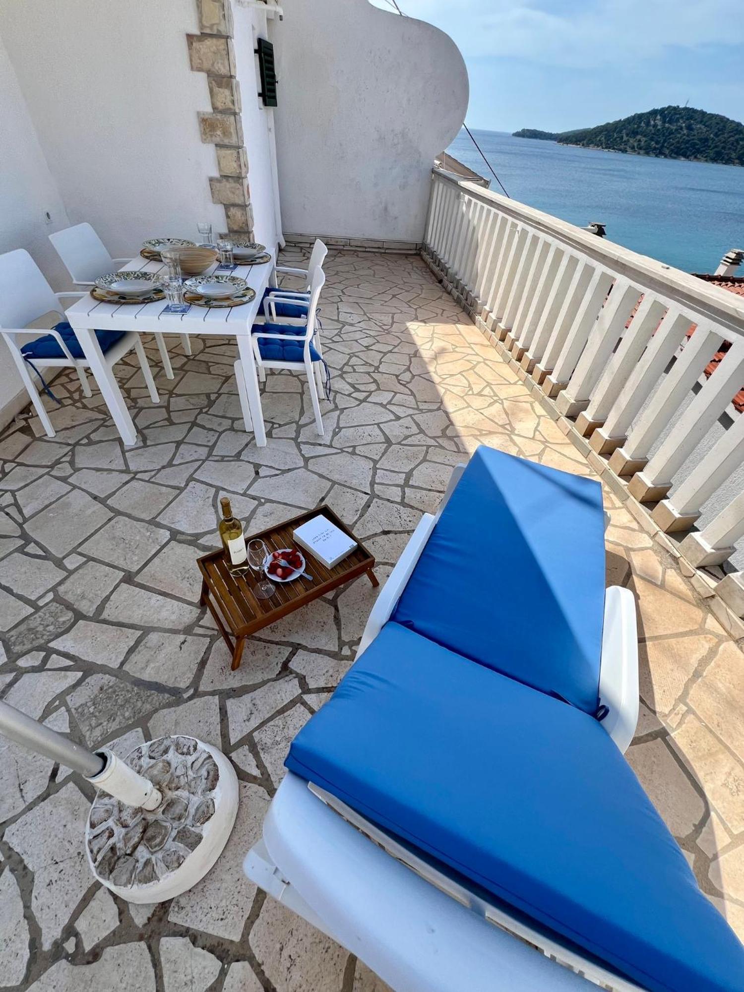 Apartment Jole Ražanj Екстериор снимка