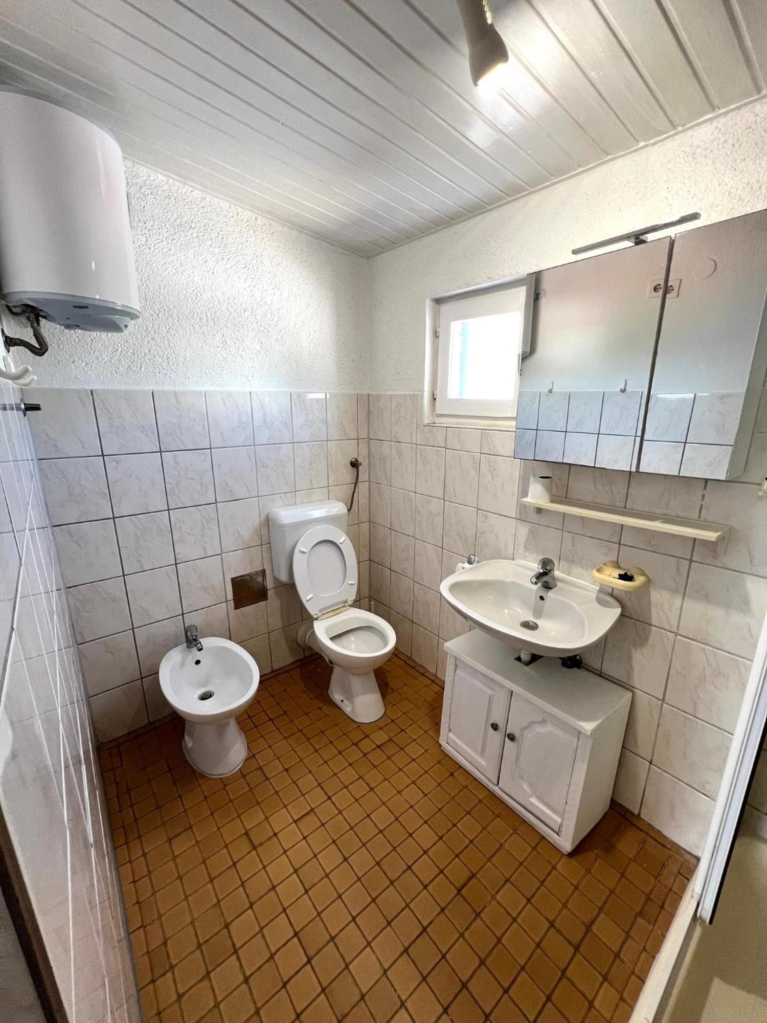 Apartment Jole Ražanj Екстериор снимка