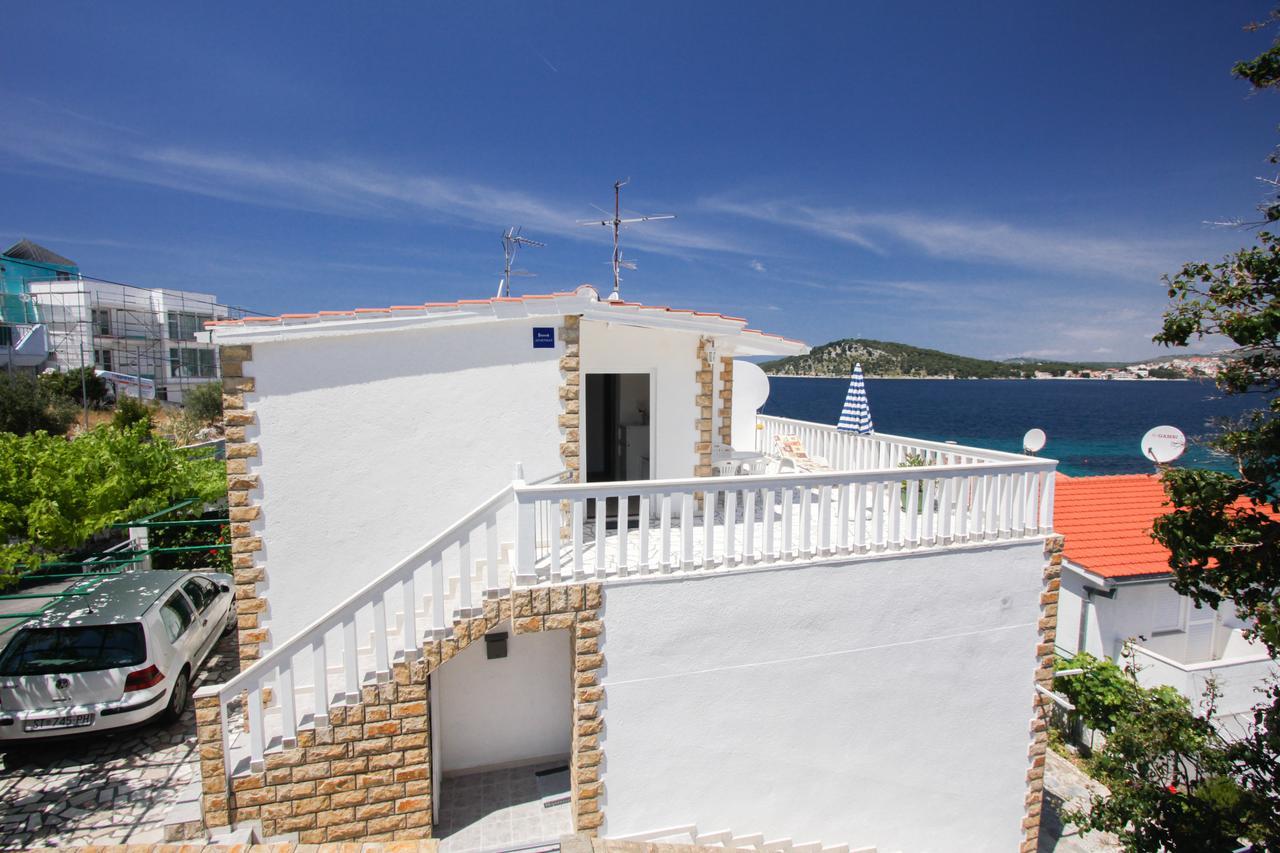 Apartment Jole Ražanj Екстериор снимка