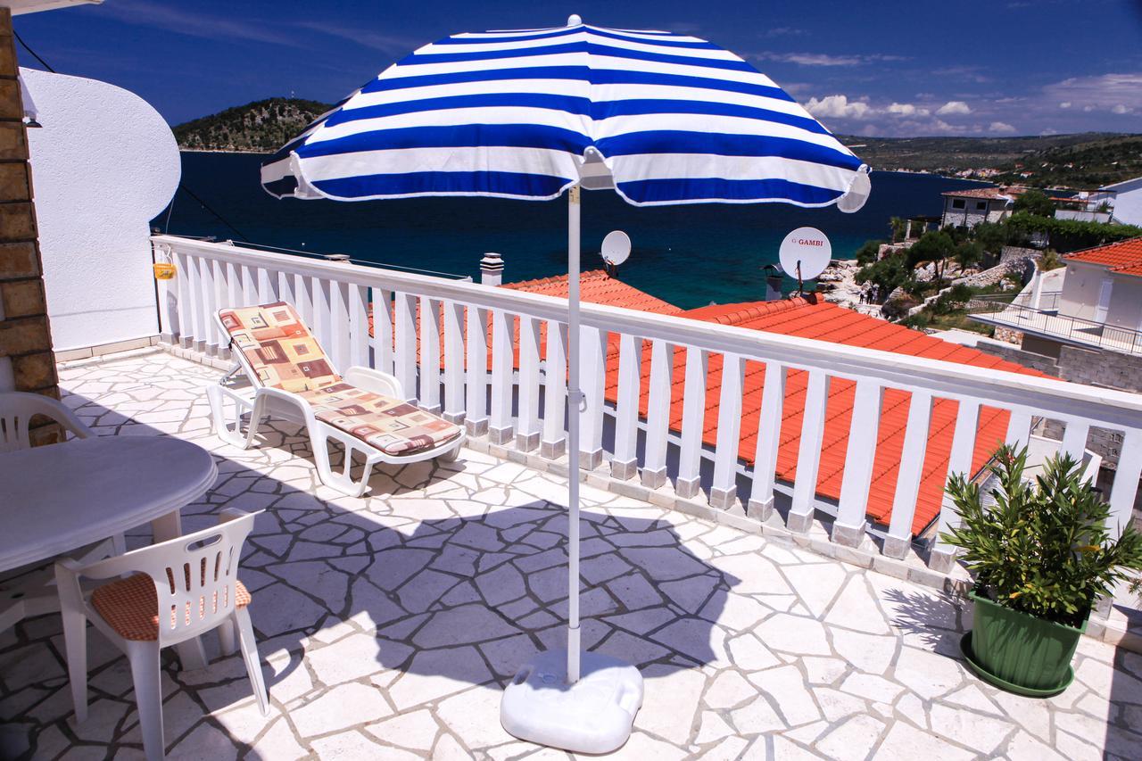Apartment Jole Ražanj Екстериор снимка